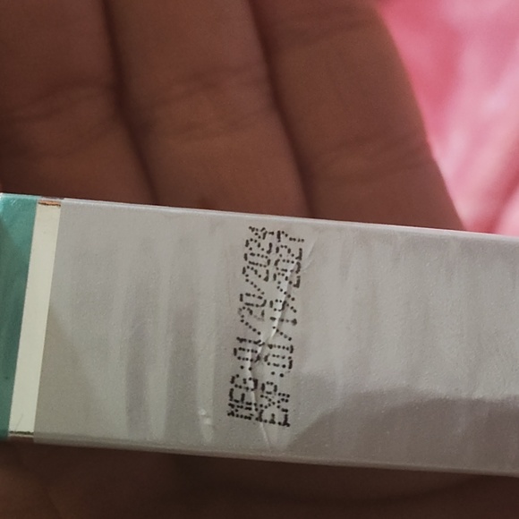 Eye cream retinol - Picture 8 of 9